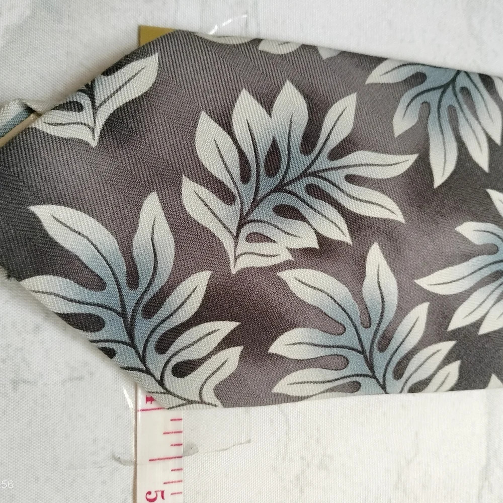 Tommy Bahama Tie Necktie Blue Gray Tropical Flower Striped Handmade Aloha 58x4 - Picture 6 of 8
